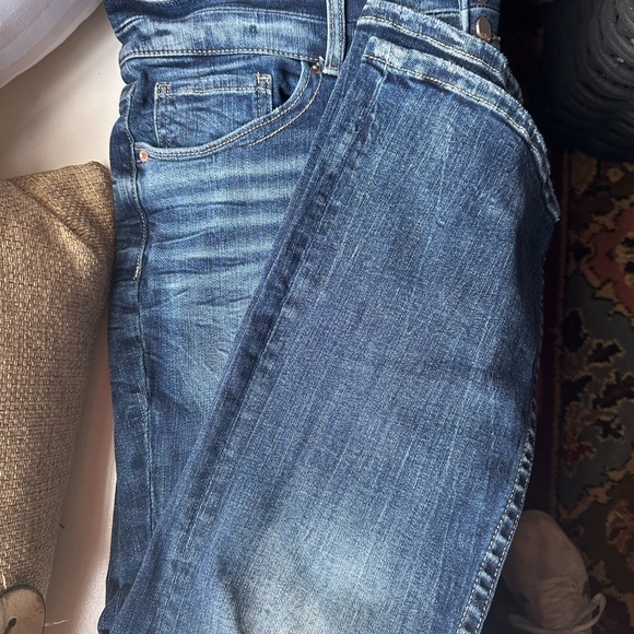 BKE Jeans. Size 32 waist 29 1/2 length. - Picture 2 of 3